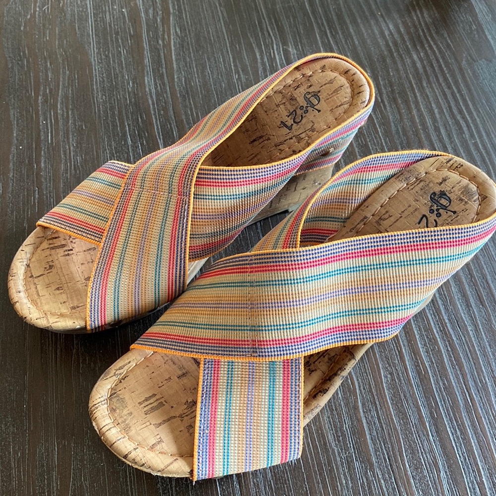 2/$20. Super cute, elastic crossover wedge heeled shoes by G 21 in size 6.